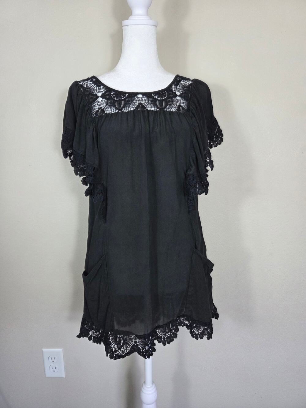 Daniel Rainn Woman's Black 100% Silk Crochet Boho Whimsigoth Blouse Size Small
